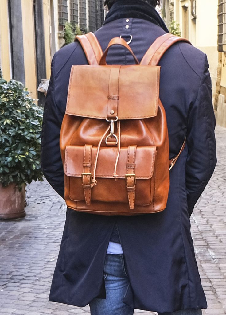 Men's Leather Backpacks