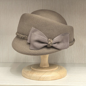 Women’s Wool Felt Cloche-Style Beret with Braid and Bow Accents - Beige 